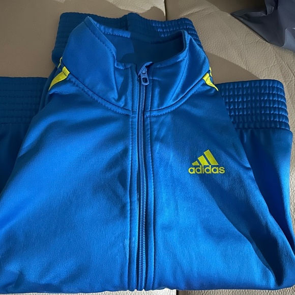 Blue and Neon Yellow Kids Adidas Set 10/12 Medium - Picture 5 of 7